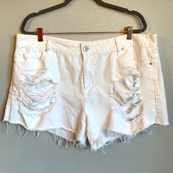 plus size white distressed shorts